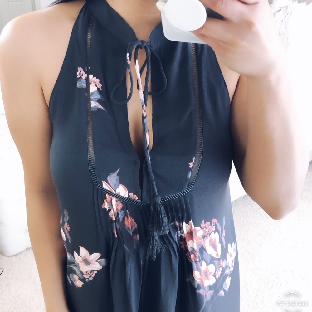 Boho Flower detail Mini Swing Halter Dress - Picture 4 of 5